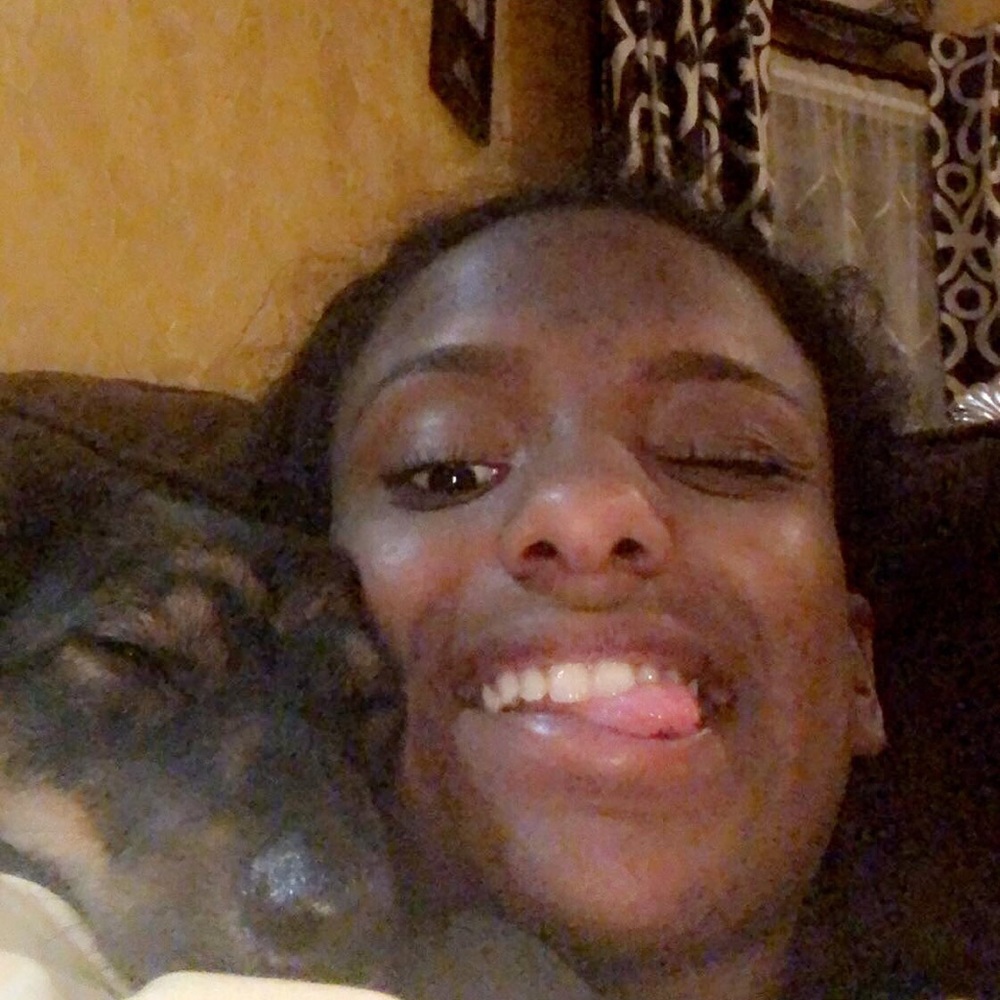 Meet your Posher, Carina